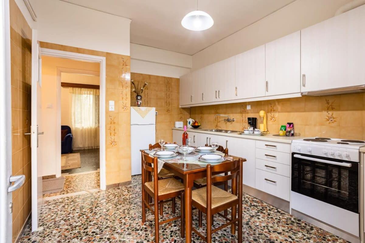Seaside Family Haven - Avia'S Spacious Getaway 외부 사진