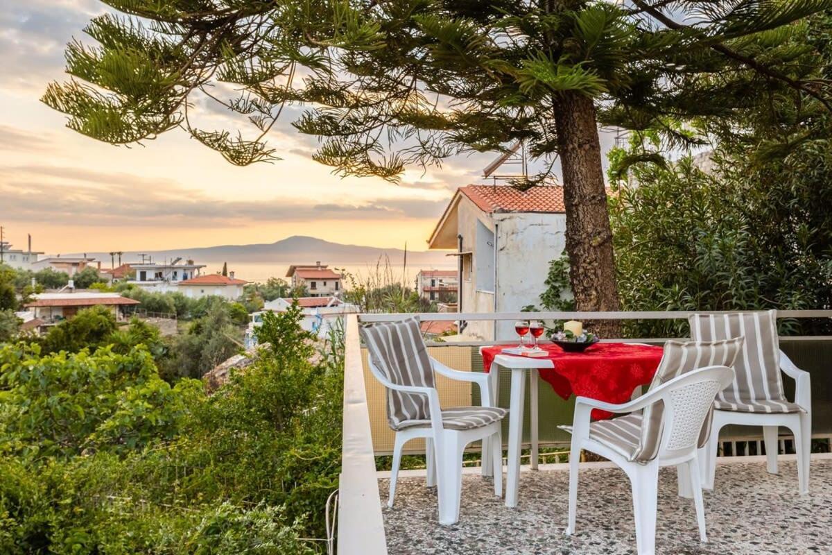 Seaside Family Haven - Avia'S Spacious Getaway 외부 사진